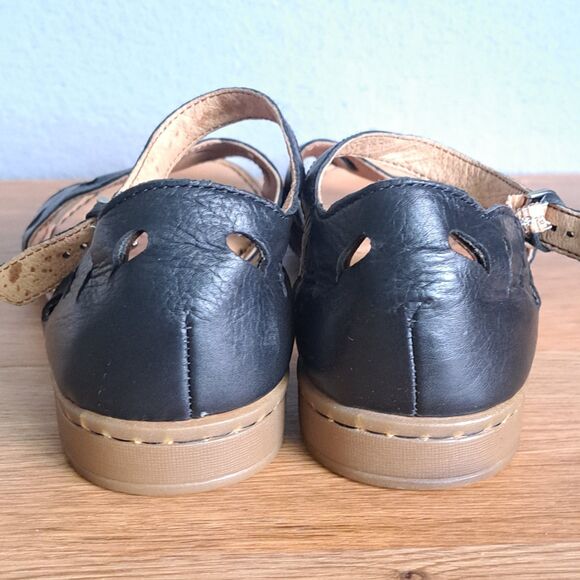 Born Janya Sandals Women's 8 Black Leather Comfort Ankle Buckle Strap Mary Jane - Picture 3 of 11